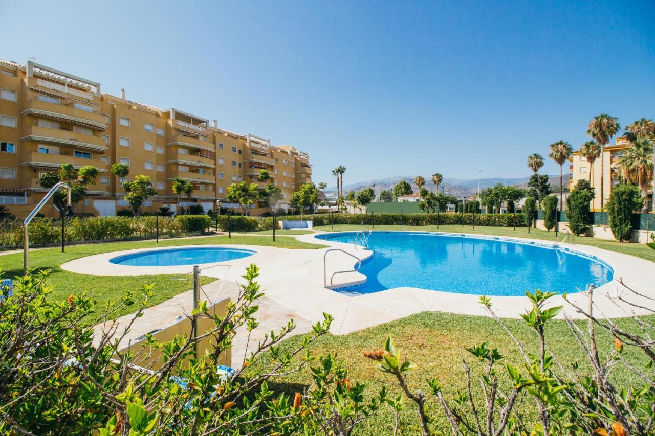 Espectacular Residencial En 2A Linea Piscina Tenis Algarrobo Costa Eksteriør bilde